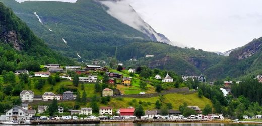 Is it worth visiting Geiranger, Norway? Thoughts and photos from our trip